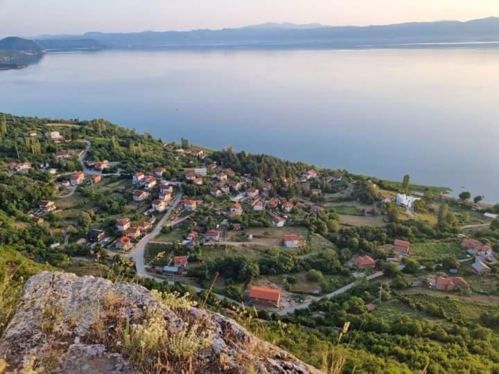 Guest House Stevovski Elshani Exterior photo